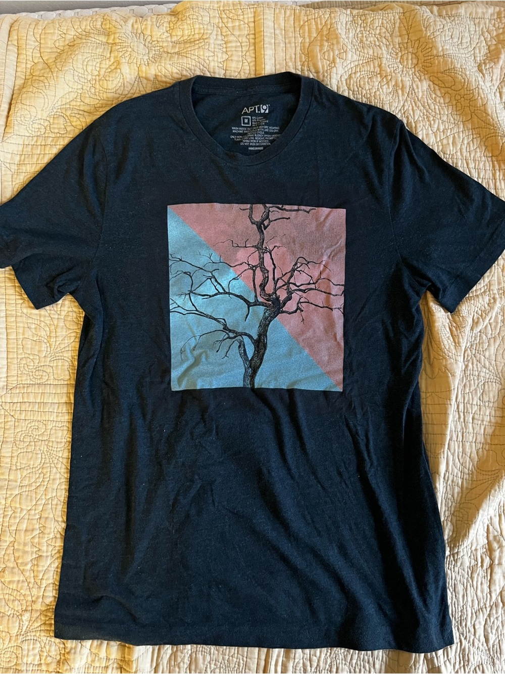 Four Medium Shirts Bundle - Picture 5 of 5